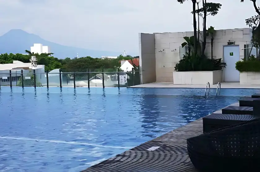 View Kolam renangnya cakep banget loh ini