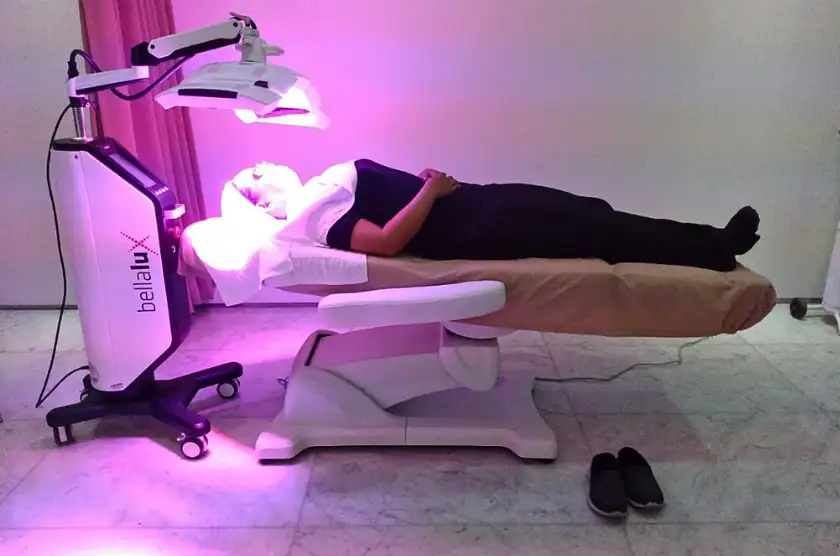 Treatment Facial Bluelight di Kusuma Beauty Clinic